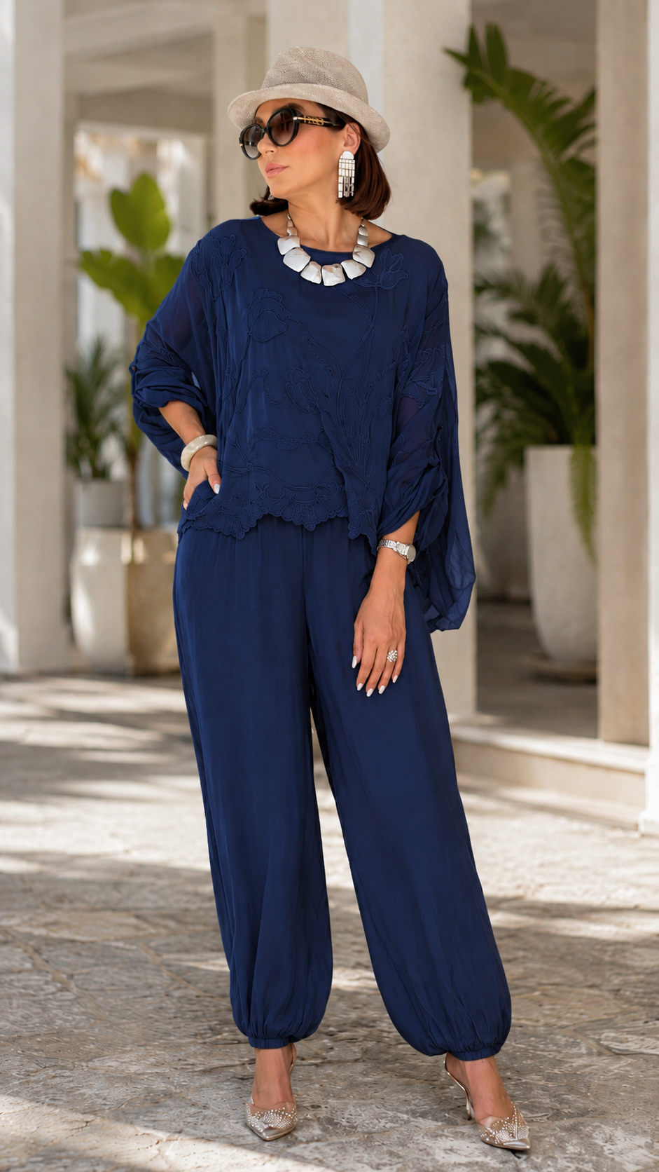 Elegant Embroidered Floral Two-Piece Lounge Set